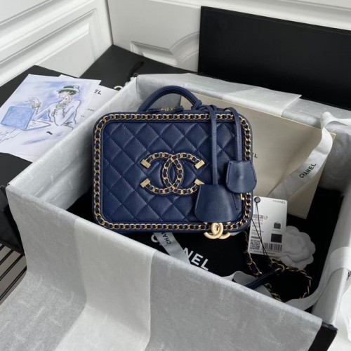 Chanel Borsa cosmetica in metallo color oro in pelle di agnello Crystal 8818 blu scuro
