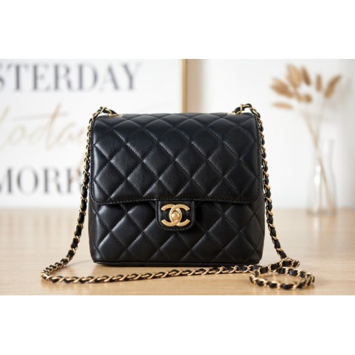 Chanel MINI FLAP BAG AS3648 in pelle di agnello nera