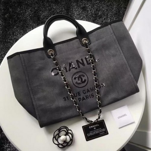 Borsa shopping tote in tela grande Chanel A1679 grigia