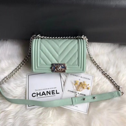 Chanel Leboy Original Caviar Borsa a tracolla in pelle A67085 Catena d'argento verde chiaro
