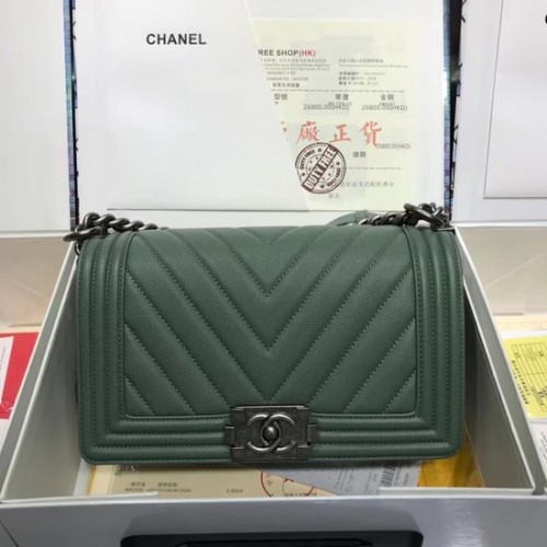 Borsa a tracolla Chanel Leboy Original in pelle di caviale V67086 catena argento verde