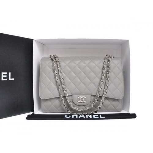 Borsa con patta jumbo in pelle di caviale originale Chanel A47600 grigia
