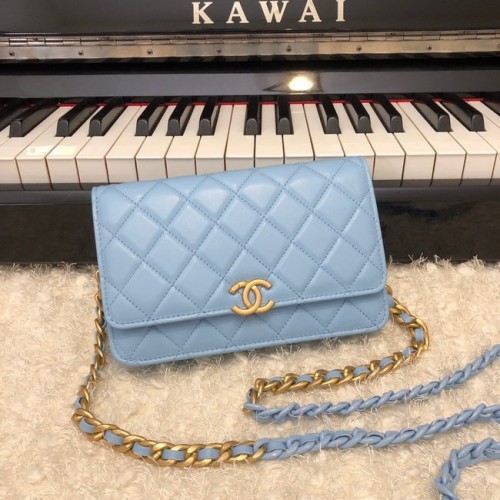 Chanel Original Piccola borsa classica con patta in montone AP33814 blu
