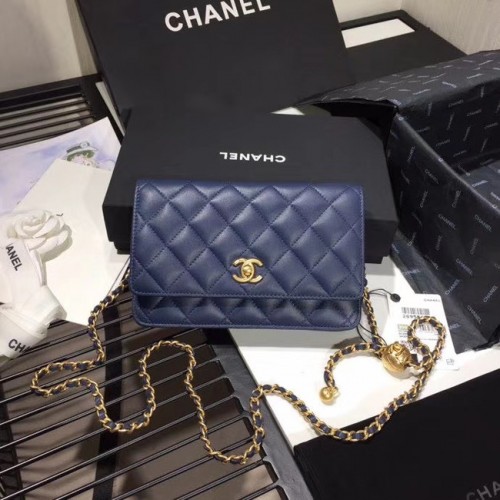 Chanel Original Piccola borsa classica con patta in montone AS33814 blu