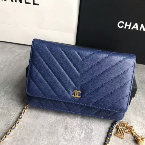 Borsa a tracolla con patta pendente gufo Chanel pelle di vitello A33814 blu