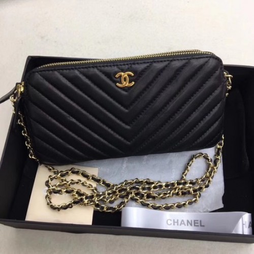 Borsa a tracolla Chanel in pelle di montone nera V6845 oro