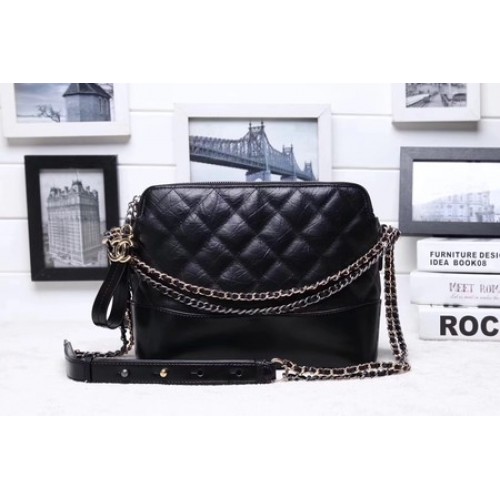 Borsa a tracolla Chanel in pelle di vitello A95623 nera