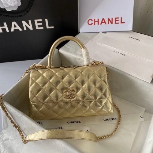 Borsa piccola con patta Chanel con manico superiore 92990 GOLD