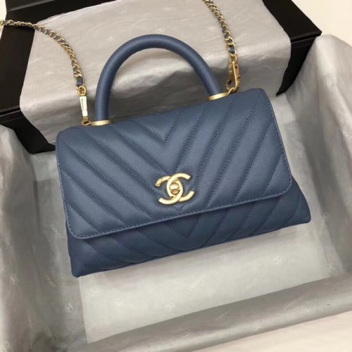 Borsa piccola con patta Chanel con manico superiore A92990 blu scuro