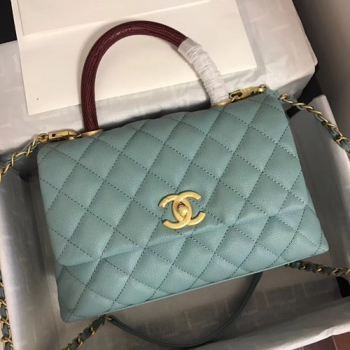 Borsa piccola con patta Chanel con manico superiore A92991 verde