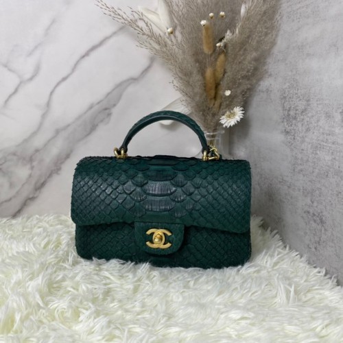 Borsa Chanel mini patta in pelle di serpente con manico superiore AS2431 verde nerastro