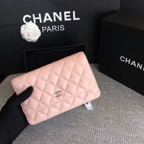 Borsa con patta Chanel WOC rosa chiaro pelle di montone originale 33814 argento
