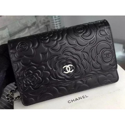 Borsa con patta Chanel WOC originale in pelle di camelia nera A5373 argento
