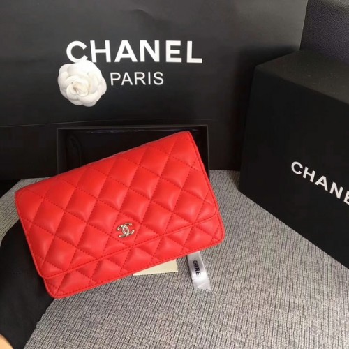 Borsa con patta Chanel WOC rossa in pelle di montone originale 33814 argento