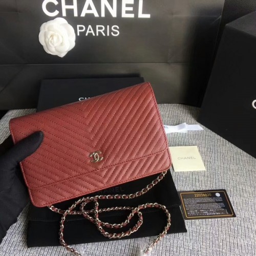Borsa a tracolla con patta Chanel WOC in pelle di vitello rosso scuro A33814 argento