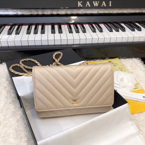 Borsa a tracolla Chanel WOC Original Caviar Leather Flap V33814 Gold Catena dorata