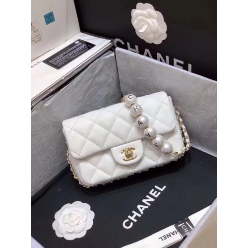 Borsa Chanel con patta Imitazione Perle AS1436 bianca