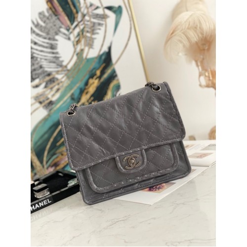Borsa con patta Chanel Pelle di vitello A0922 grigia