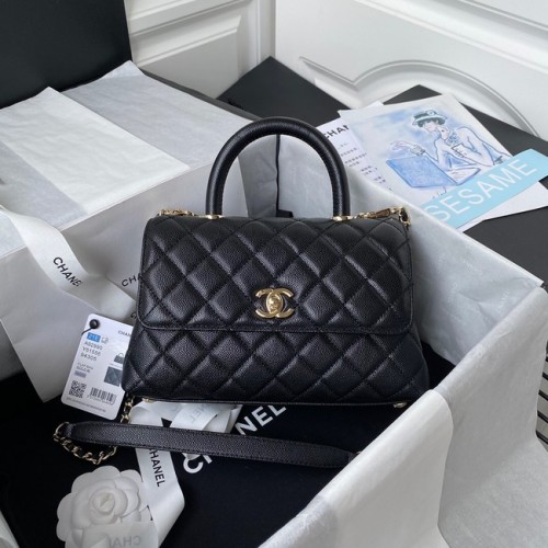 Borsa con patta Chanel con manico superiore Pelle di vitello granulata metallo tono oro A92990 nero