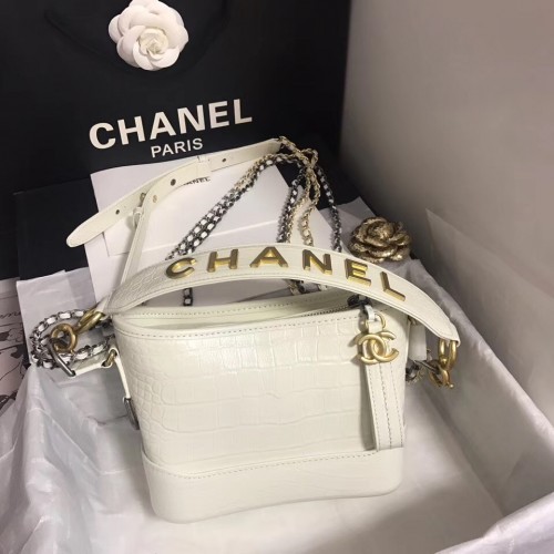 Chanel gabrielle piccola borsa hobo A91810 bianca