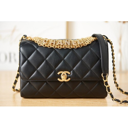 Borsa a tracolla Chanel in pelle di agnello AS3241 nera