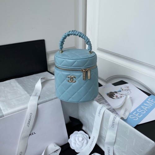 Borsa Chanel in pelle di agnello con manico superiore AP2730 blu