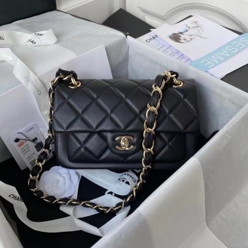 Borsa a tracolla in pelle Chanel AS2798 nera