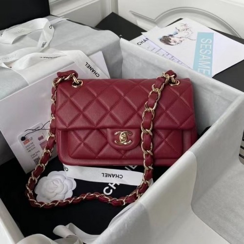 Borsa a tracolla in pelle Chanel AS2798 rossa