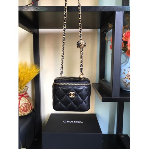 Chanel mini borsa a tracolla in pelle di agnello in metallo dorato AP2929 nera