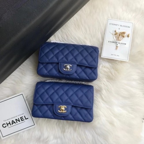 Borsa Chanel mini con patta Pelle di vitello granulata A1116 blu scuro