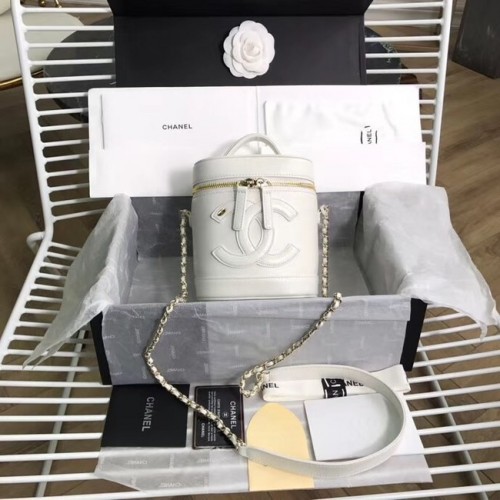 Chanel beauty case in pelle di agnello in metallo dorato AS0323 bianco