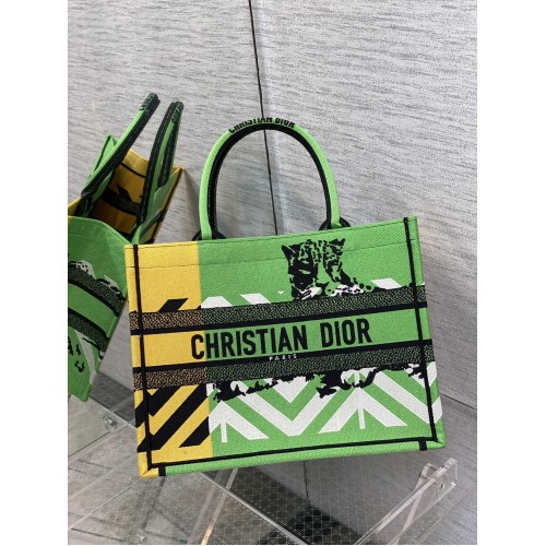DIOR BOOK TOTE Ricamo C1287-28 verde