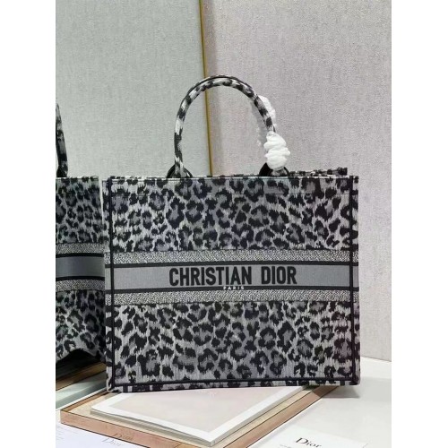 DIOR BOOK TOTE Ricamo M1297ZR-20 Stampa leopardata nera