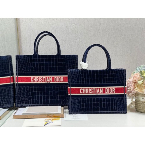 DIOR BOOK TOTE Modello coccodrillo in velluto M1286 Blu scuro