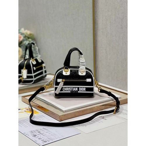 Borsa tote DIOR piccola in pelle goffrata C9201 nera