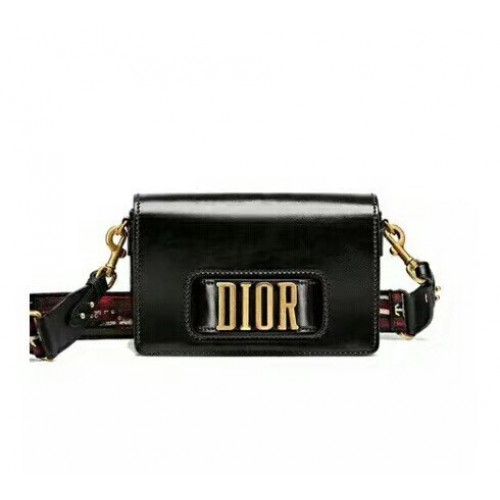 BORSA CON PATTA DIO(R)EVOLUTION CON CHIUSURA A FESSURA IN VITELLO CRINKLED NERO CON TRACOLLA BOHO