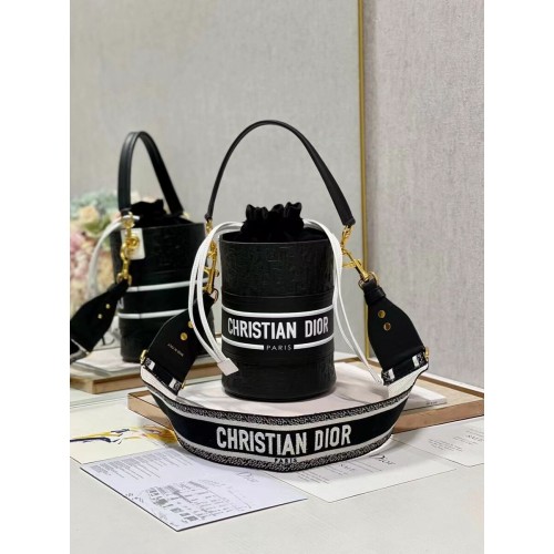 Borsa a secchiello in pelle di vitello goffrata Dior Bubble Maple Leaf C9300 nera