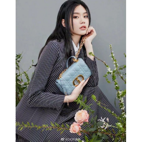 Dior BORSA DIOR CARO PICCOLA Pelle di vitello morbida Cannage M9241 celeste