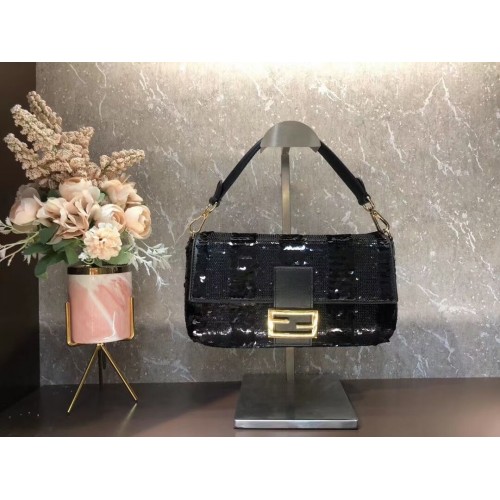 Borsa FENDI BAGUETTE Pearl slice F1359 nera