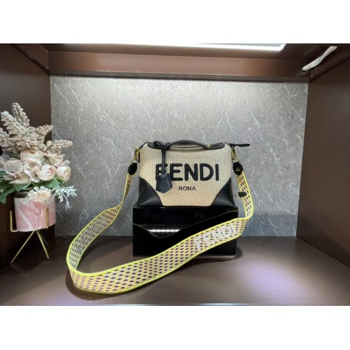 FENDI Borsa di Paglia Intrecciata F6535 nera