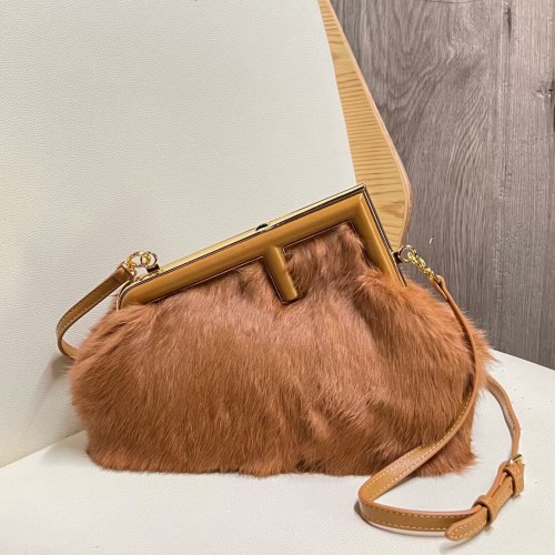 Borsa FENDI FIRST SMALL in visone 8BP129A marrone