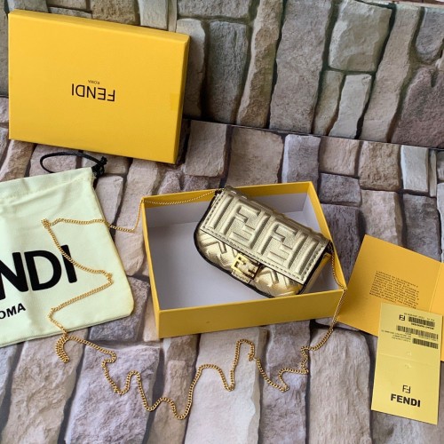 FENDI NANO BAGUETTE CHARM in nappa 7AR844 Oro