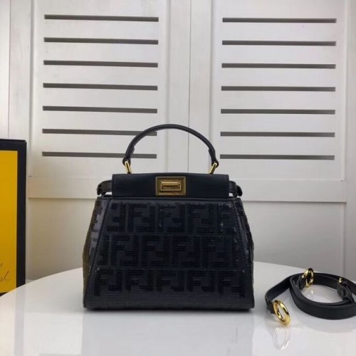 FENDI PEEKABOO ICONIC borsa in pelle F0335 nera