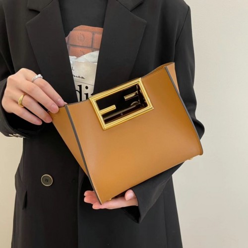 FENDI WAY borsa piccola in pelle 5FB6846 marrone