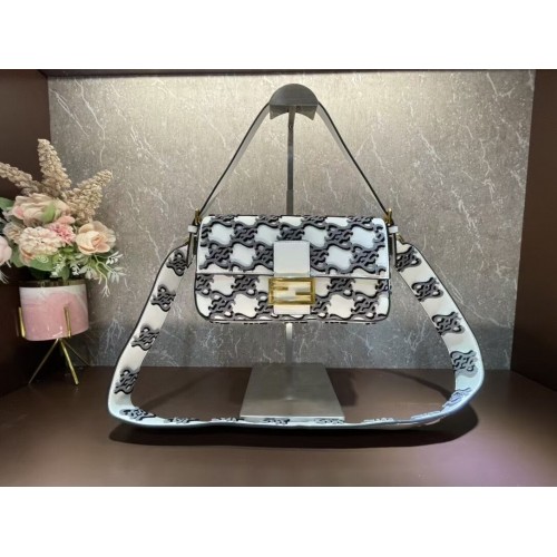 Fendi BAGUETTE Borsa in pelle intrecciata nera e grigia 8BR600A