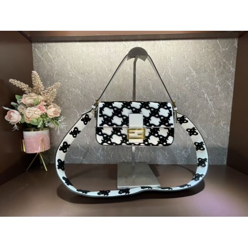Fendi BAGUETTE Borsa in pelle intrecciata bianca e nera 8BR600A