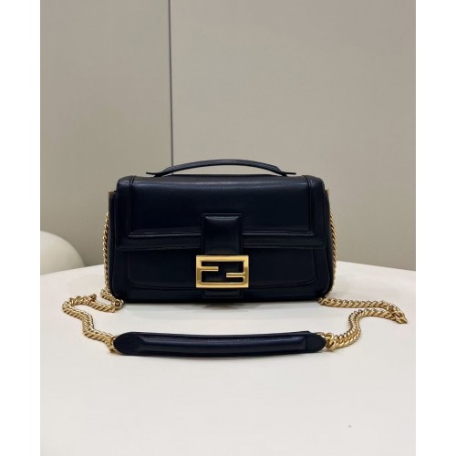 Fendi Baguette Borsa in pelle di pecora 8BR6551 nera