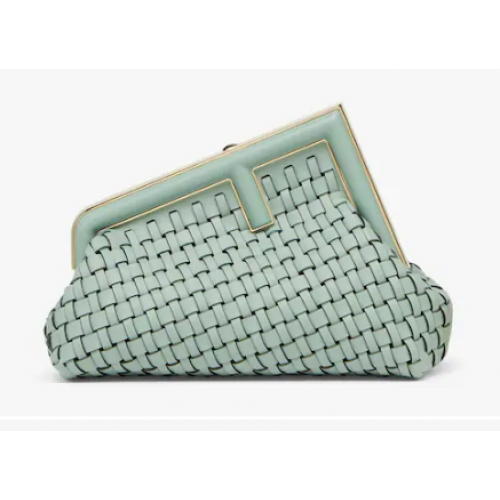 Borsa intrecciata Fendi First Small in pelle verde menta 8BP129A verde