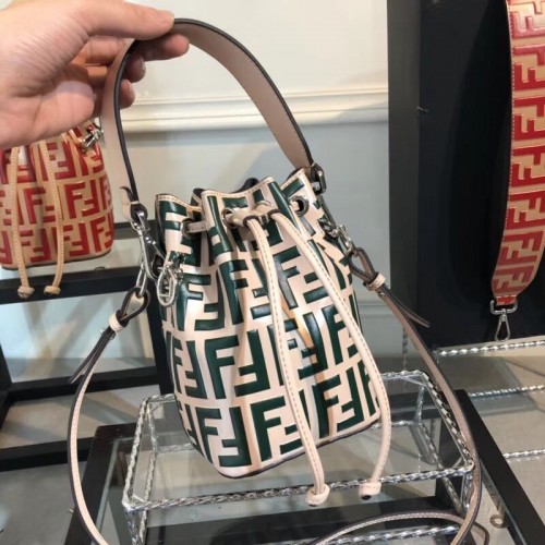 Borsa a mano Fendi KAN I LOGO F0835 VERDE