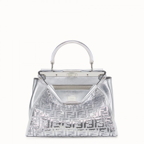 Fendi PEEKABOO ICONIC MEDIUM Borsa in pelle argento 8BN290